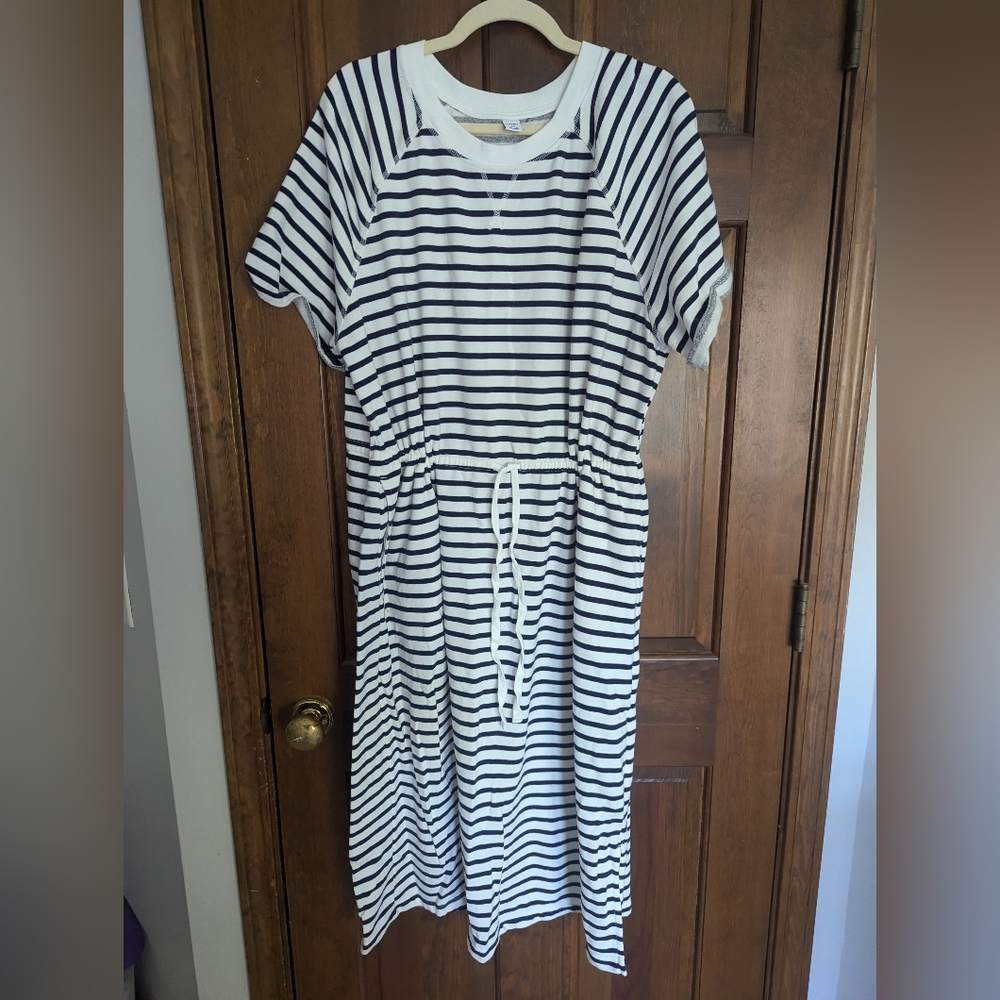 Old Navy dress